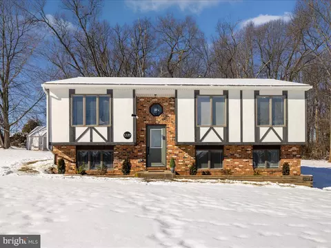 1120 Fowler Rd, Westminster, MD 21157