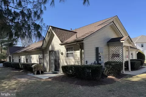2006 Rudy Serra Dr #B, Eldersburg, MD 21784