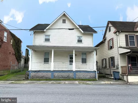 8 Elger St, Union Bridge, MD 21791