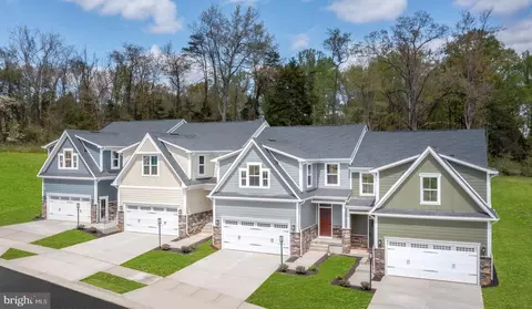 5053 Helton Dr, Sykesville, MD 21784