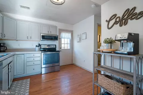 1431 Burnside Dr, Hampstead, MD 21074 photo 13