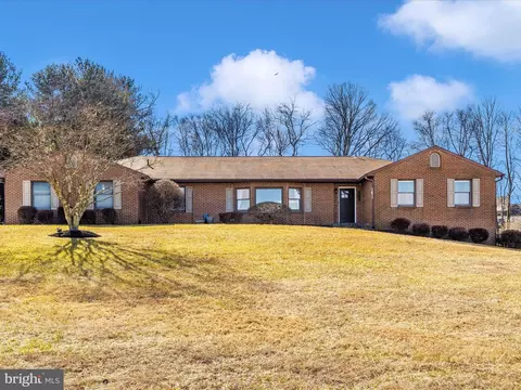 3815 Mount Airy Dr, Mount Airy, MD 21771