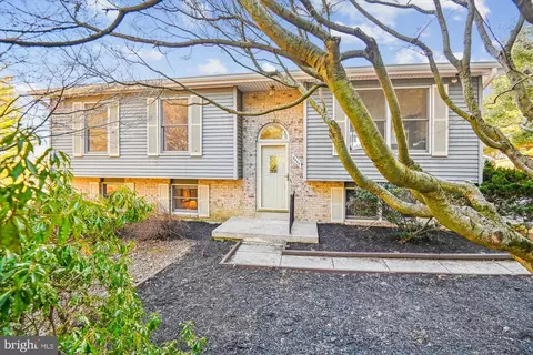 2484 Lewis Ln, Finksburg, MD 21048