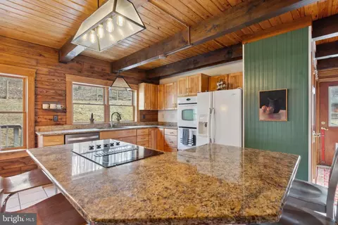 Kitchen - 2575 Ebbvale Rd, Manchester, MD 21102 photo 1 of 4