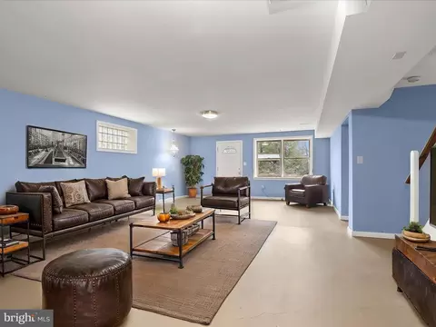 Living - 420 Leppo Rd, Westminster, MD 21158 photo 2 of 8
