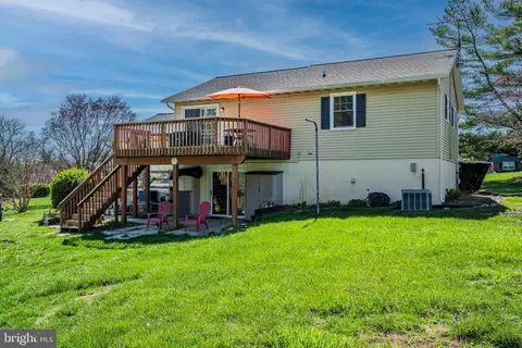 Exterior - 195 Phillips Dr, Hampstead, MD 21074 photo 4 of 17