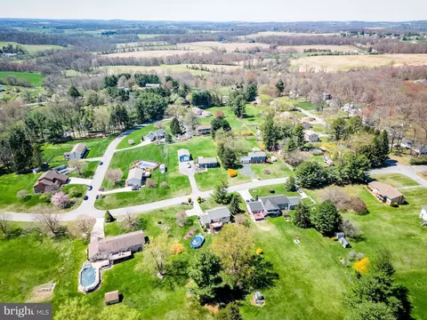 View/Area - 195 Phillips Dr, Hampstead, MD 21074 photo 6 of 7