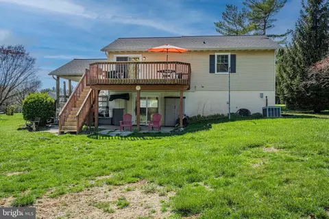 Exterior - 195 Phillips Dr, Hampstead, MD 21074 photo 3 of 17