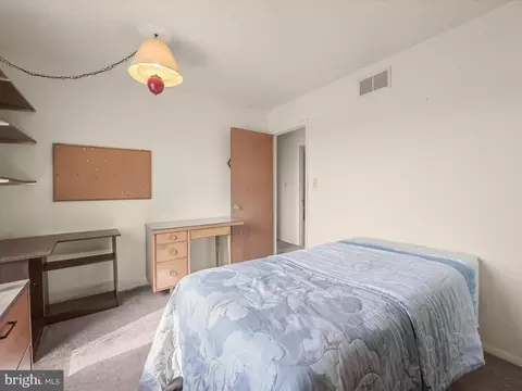 Bedroom - 1100 Cedarbrook Rd, Hampstead, MD 21074 photo 8 of 9