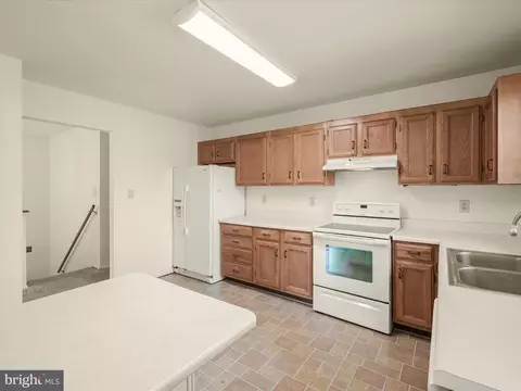 Kitchen - 1100 Cedarbrook Rd, Hampstead, MD 21074 photo 4 of 4