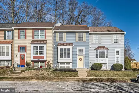948 Gaming Sq, Hampstead, MD 21074
