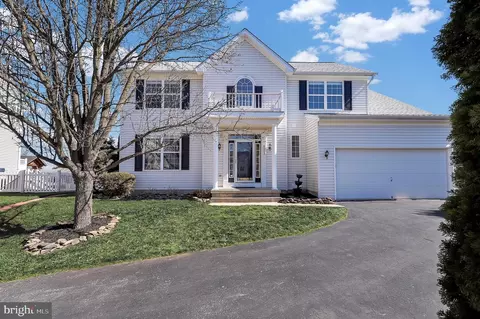 4213 Mead Dr, Hampstead, MD 21074