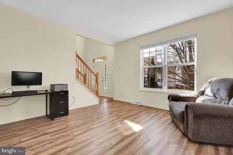 4213 Mead Dr, Hampstead, MD 21074 photo 6