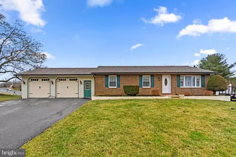 6171 Monroe Ave, Eldersburg, MD 21784