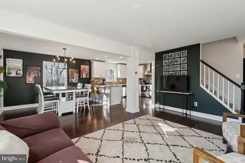 Entry Way - 2294 Albert Rill Rd, Hampstead, MD 21074 photo 1 of 6