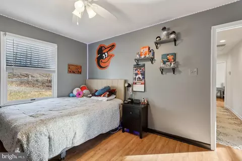 Bedroom - 2294 Albert Rill Rd, Hampstead, MD 21074 photo 4 of 5