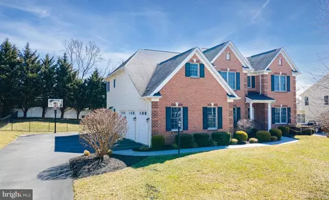 6688 Chateau Bay Ct, Sykesville, MD 21784
