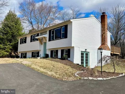 4237 Old Hanover Rd, Westminster, MD 21158