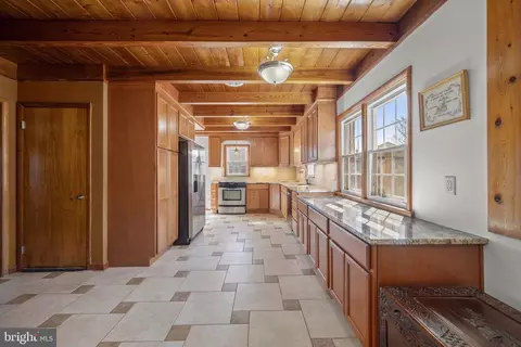 335 Hook Rd, Westminster, MD 21157 photo 7