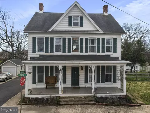35 Middle St, Taneytown, MD 21787