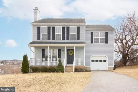 3281 Kaylan Ct, New Windsor, MD 21776