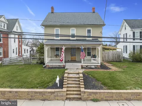 311 E Baltimore St, Taneytown, MD 21787