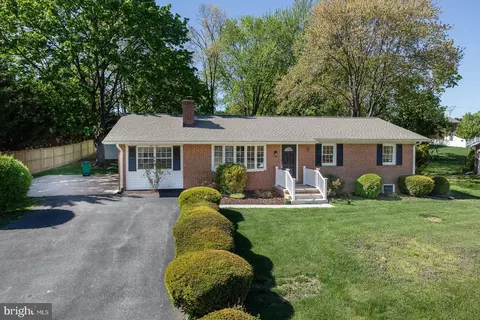 321 Barnes Ave, Westminster, MD 21157