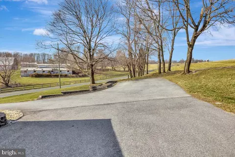 5705 Cabbage Spring Rd, Mount Airy, MD 21771 photo 7
