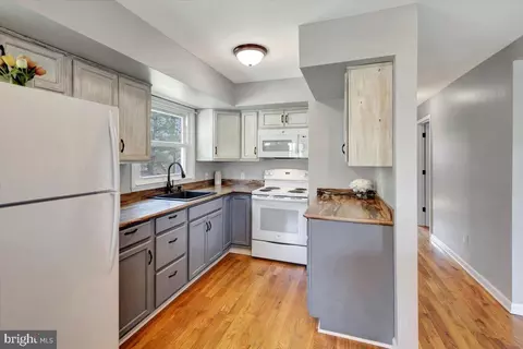 5705 Cabbage Spring Rd, Mount Airy, MD 21771 photo 8