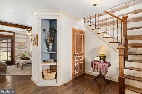 Entry Way - 172 Leppo Rd, Westminster, MD 21158 photo 2 of 4