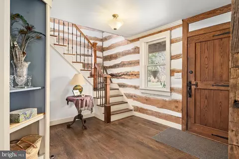 Entry Way - 172 Leppo Rd, Westminster, MD 21158 photo 1 of 4