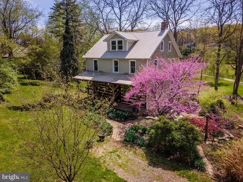 Exterior - 172 Leppo Rd, Westminster, MD 21158 photo 9 of 12