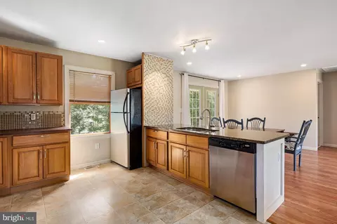 Kitchen - 172 Leppo Rd, Westminster, MD 21158 photo 6 of 7