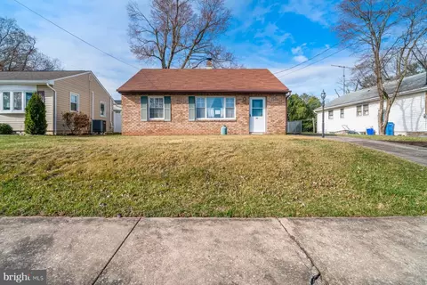 23 Commerce St, Taneytown, MD 21787