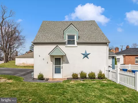 505 Park Ave, Mount Airy, MD 21771