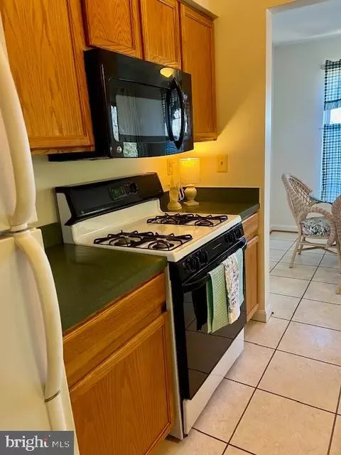 Kitchen - 3810 Normandy Dr #3B, Hampstead, MD 21074 photo 2 of 3