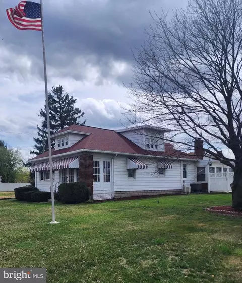 428 E Baltimore St, Taneytown, MD 21787