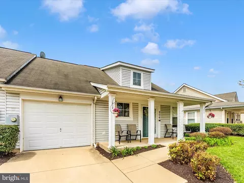 906 Parade Ln, Mount Airy, MD 21771