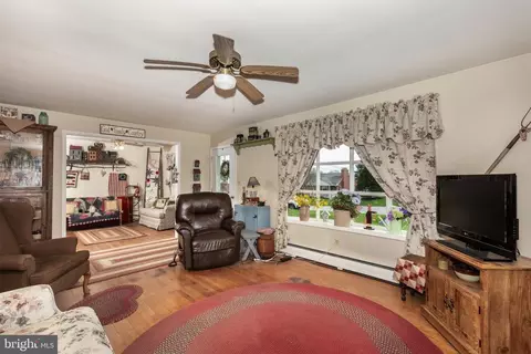 804 William Ave, Westminster, MD 21157 photo 3