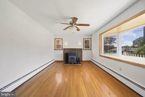 Living - 812 William Ave, Westminster, MD 21157 photo 2 of 2