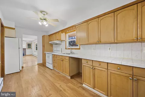 Entry Way - 812 William Ave, Westminster, MD 21157 photo 3 of 4