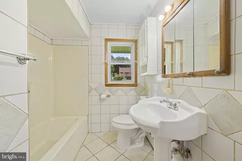 Bath - 812 William Ave, Westminster, MD 21157 photo 1 of 1
