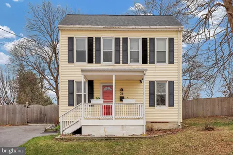 36 Charles St, Westminster, MD 21157