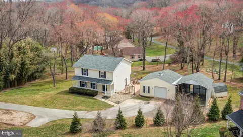 945 Bedford Dr, Eldersburg, MD 21784