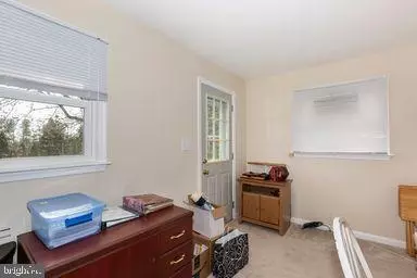 Entry Way - 1707 Northview Dr, Hampstead, MD 21074 photo 3 of 4