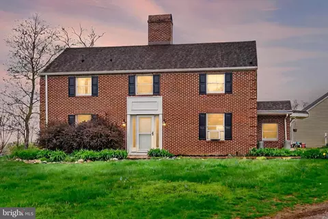 2777 Ferrera Dr, Taneytown, MD 21787