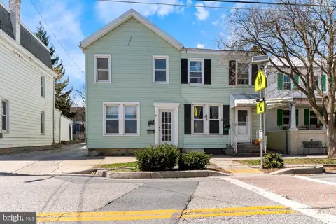 81 Pennsylvania Ave, Westminster, MD 21157