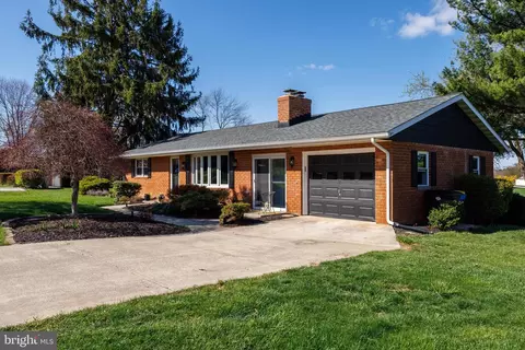 434 Barnes Ave, Westminster, MD 21157