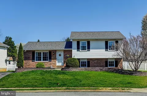 47 Falling Leaf Ct, Westminster, MD 21157