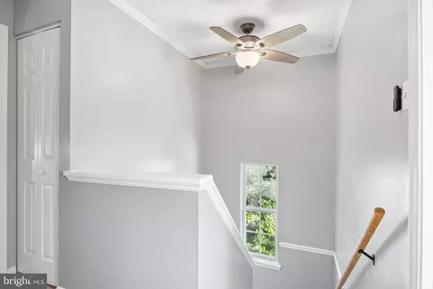 Entry Way - 458 Silver Ct, Westminster, MD 21158 photo 4 of 5